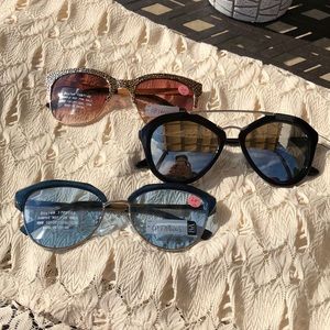 LOT OF 3 FOSTER GRANT SUNGLASSES ONE AND ONLYS